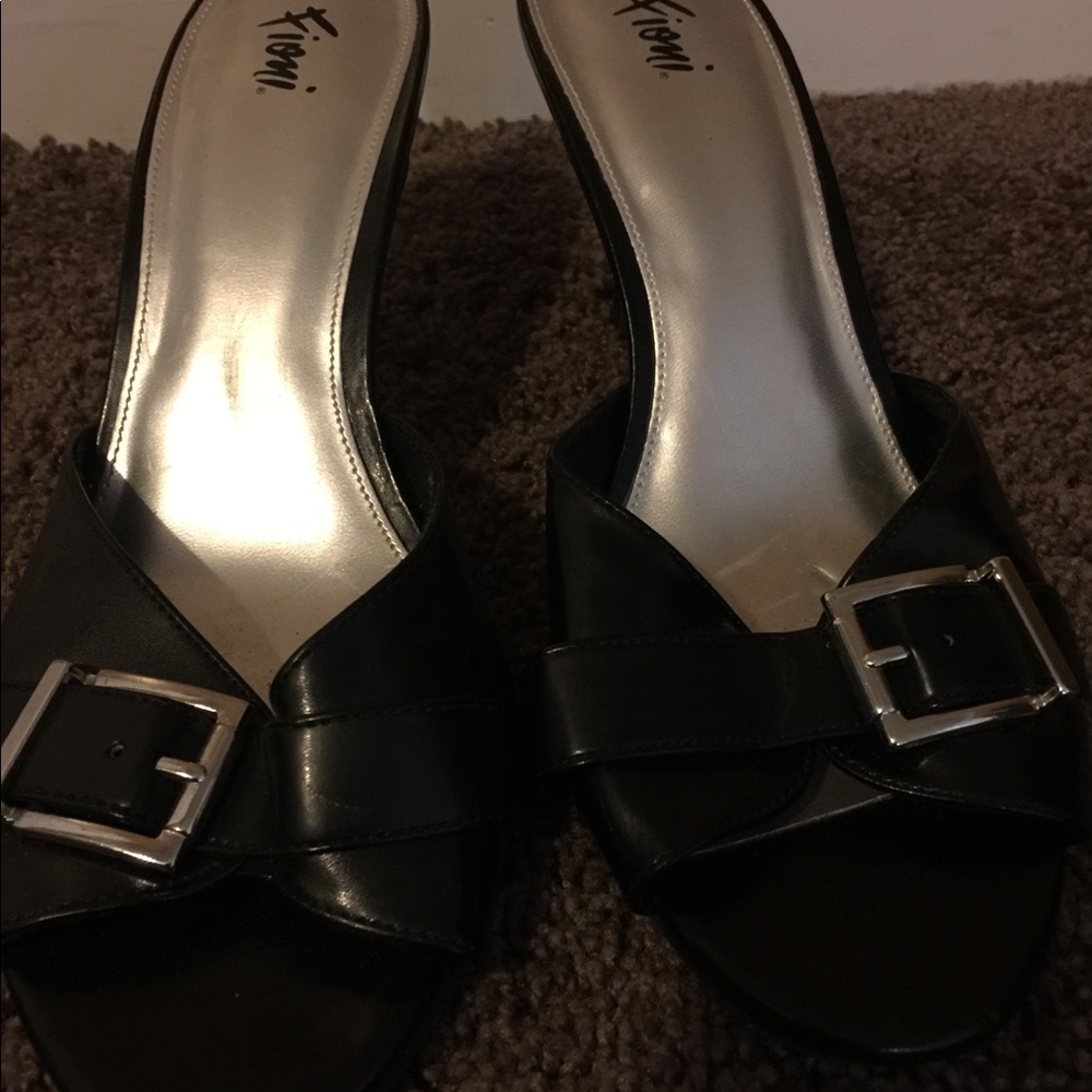 Slide with heel.